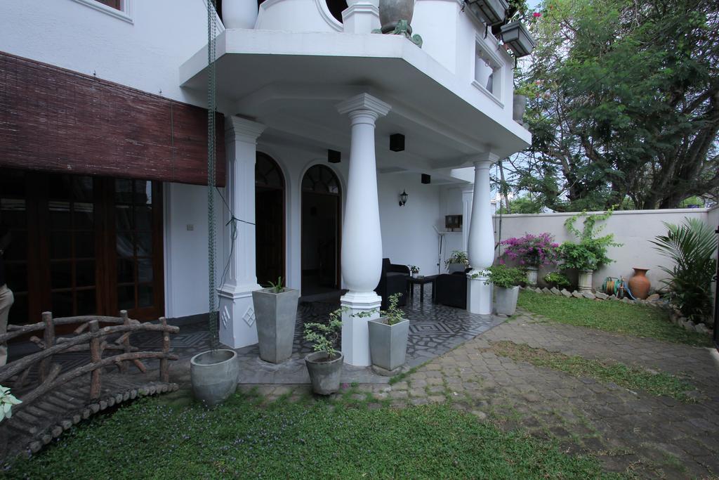 Angel Villa Negombo Bagian luar foto