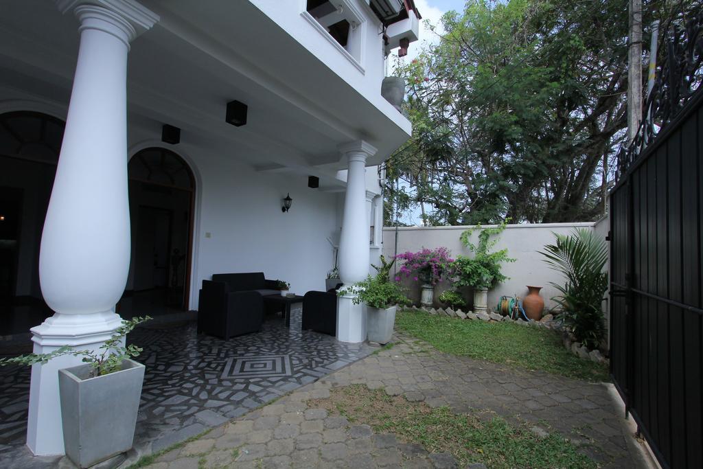 Angel Villa Negombo Bagian luar foto