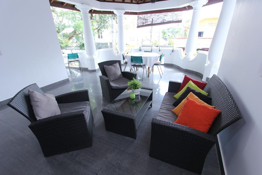 Angel Villa Negombo Bagian luar foto