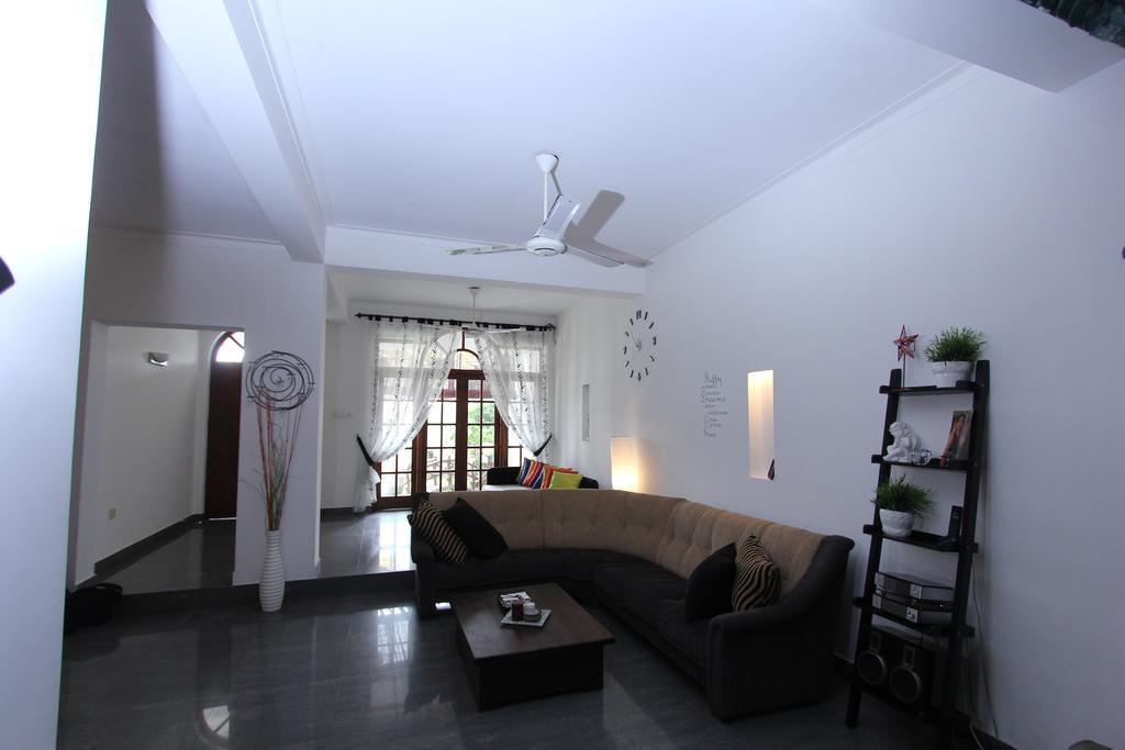 Angel Villa Negombo Bagian luar foto