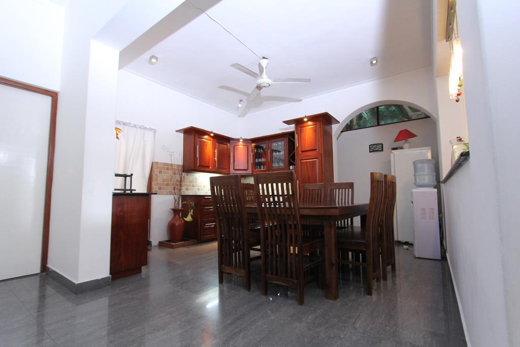 Angel Villa Negombo Bagian luar foto